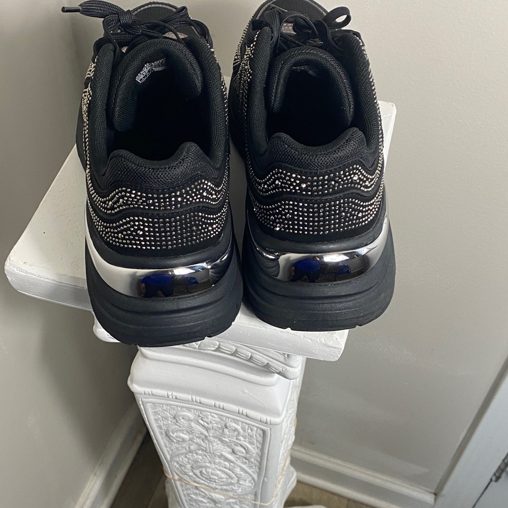Skechers Black Sneakers with Iridescent and Studded Details - Picture 4 of 9